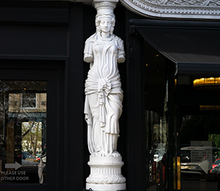 Caryatid sculptures in Montpellier, Cheltenham