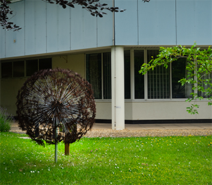 A sculpture of a dandelion