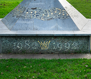 Jubilee Seat sculpture Cheltenham