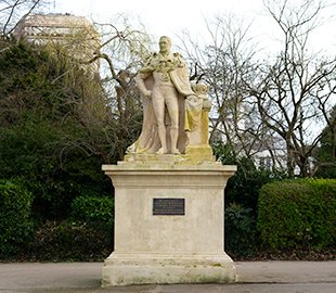 William IV statue in Cheltenham