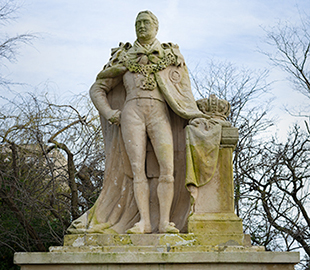 William IV statue in Cheltenham